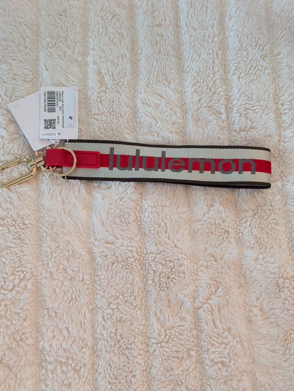 Lululemon Never Lost Keychain